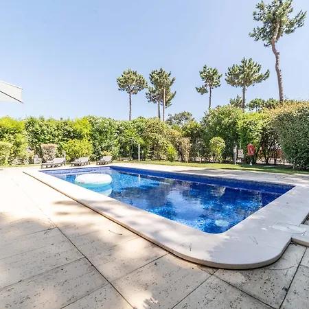 Jasmine * Aroeira (Setubal)