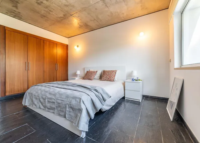 Jasmine * Aroeira (Setubal)