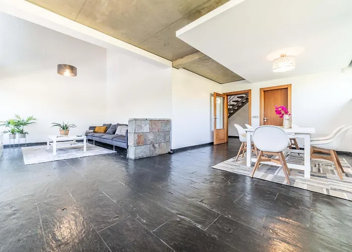 Jasmine Aroeira (Setubal)